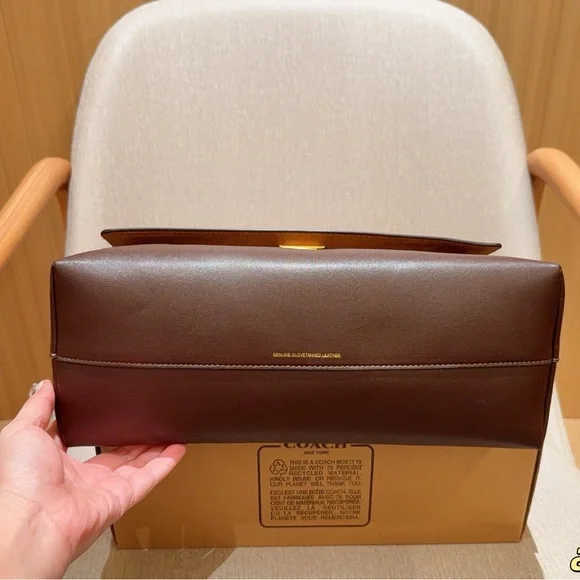 Coach women's bag - Picture 4 of 9